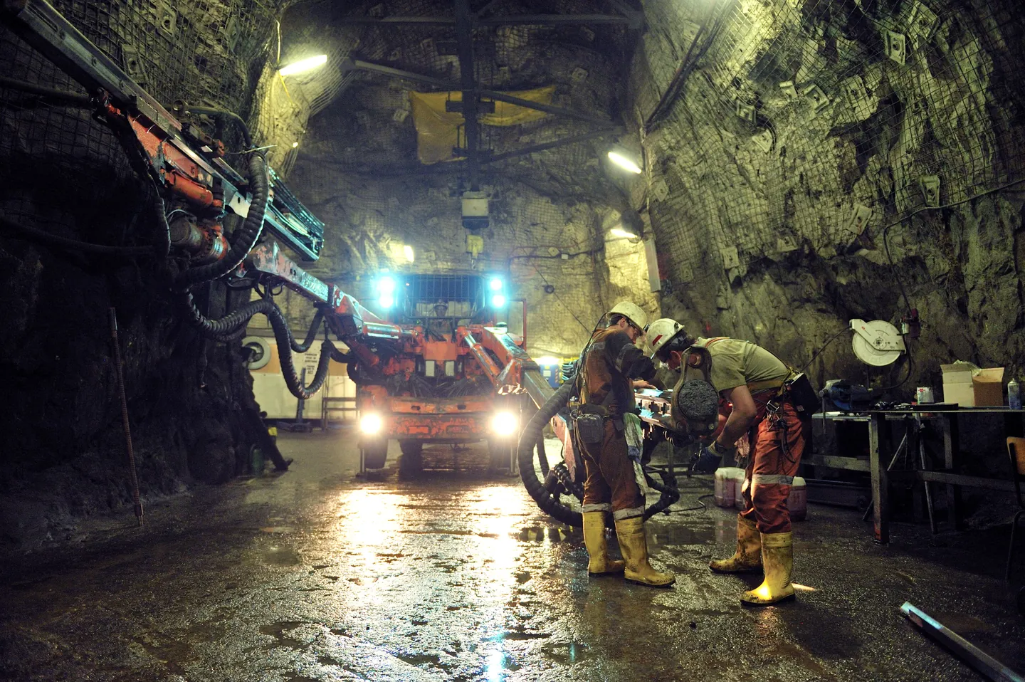 Underground mine workings